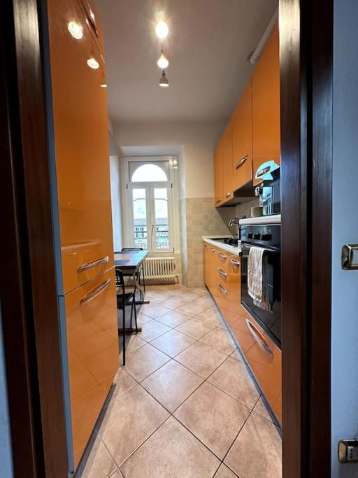 Comfy Apartment In Lecco 2 Eksteriør billede